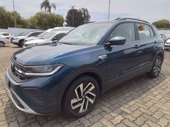 VOLKSWAGEN T-CROSS 1.0 200 TSI TOTAL FLEX COMFORTLINE AUTOMÁTICO